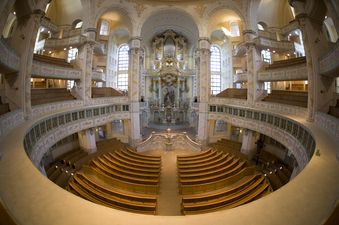 [Translate to Polski:] Sitzpolster Frauenkirche Dresden
